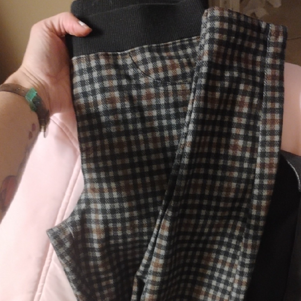 No Boundaries Gray Pants with Black Waistband